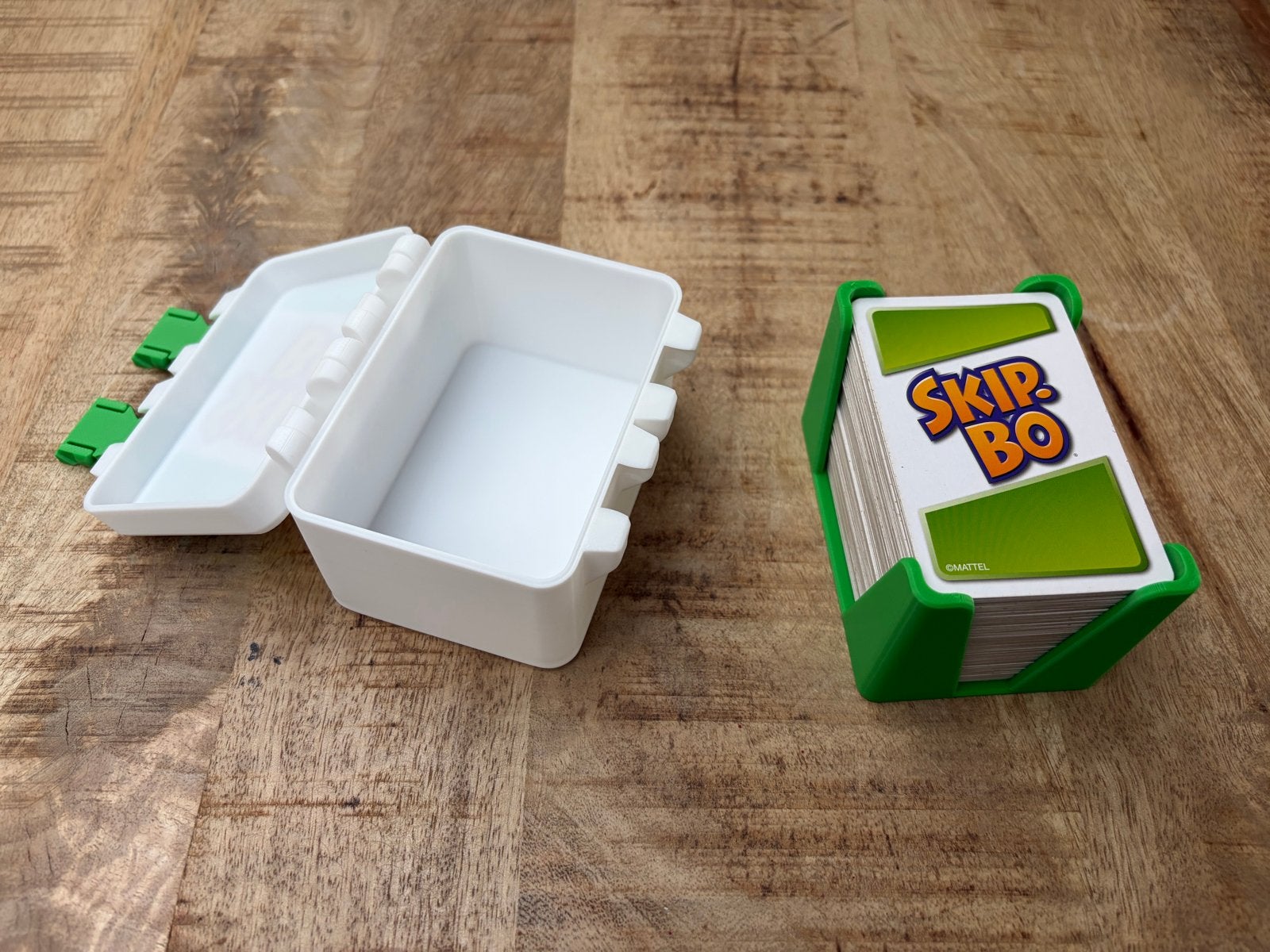 Skip-Bo opbergbox, Hobby en Vrije tijd, Gezelschapsspellen | Kaartspellen, Een of twee spelers, Ophalen of Verzenden, Nieuw