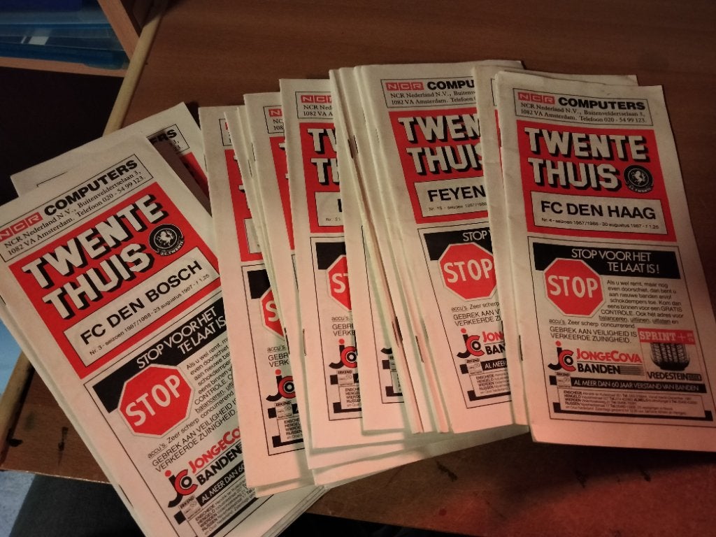 Fc twente thuis 87-88, Ophalen of Verzenden, Zo goed als nieuw, F.C. Twente, Poster, Plaatje of Sticker