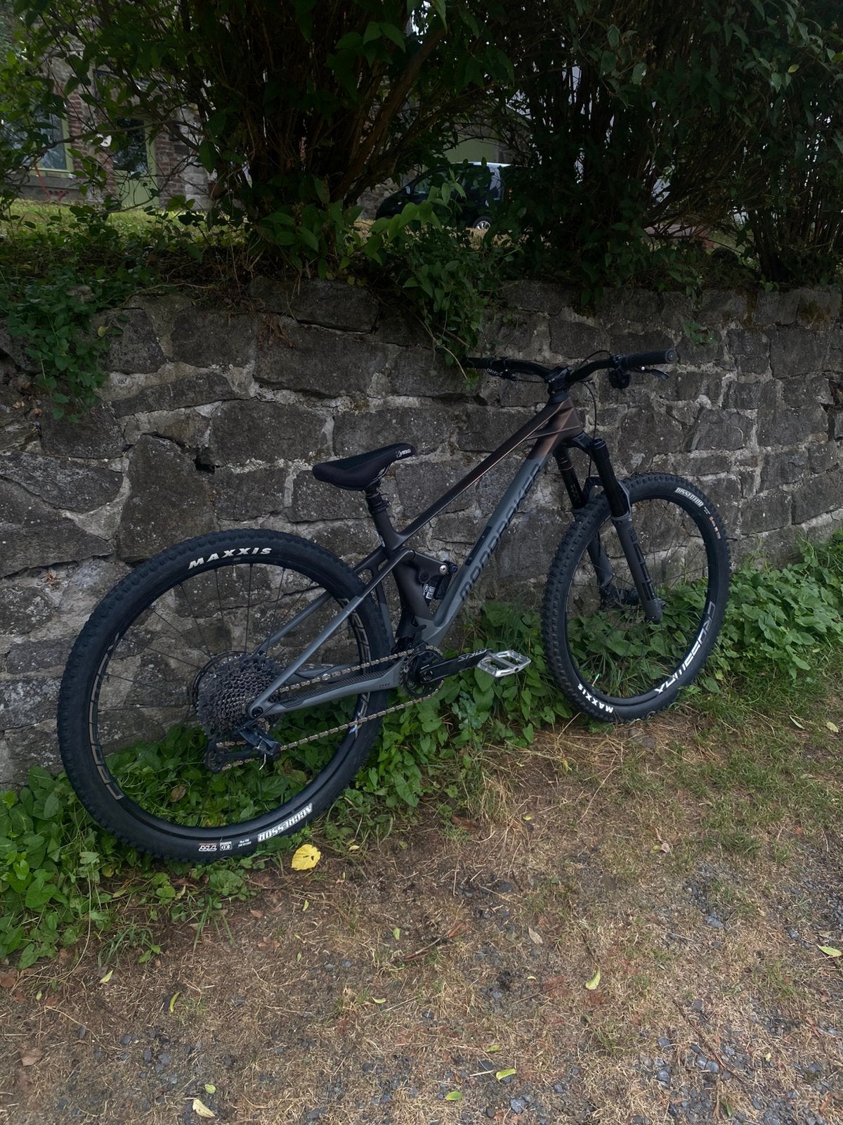 Mondraker raze carbon, Gebruikt, Fully, Schijfrem, Ophalen