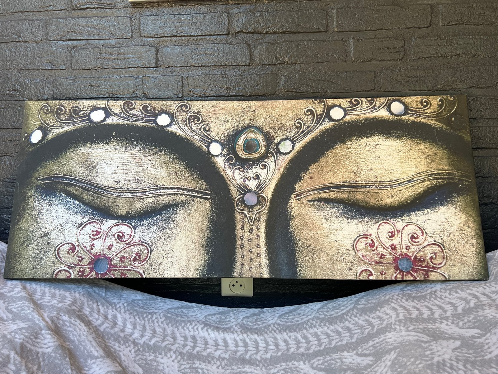 Boeddha schilderij met gouden accenten en versieringen, Huis en Inrichting, Woonaccessoires | Schilderijen, Tekeningen en Foto's