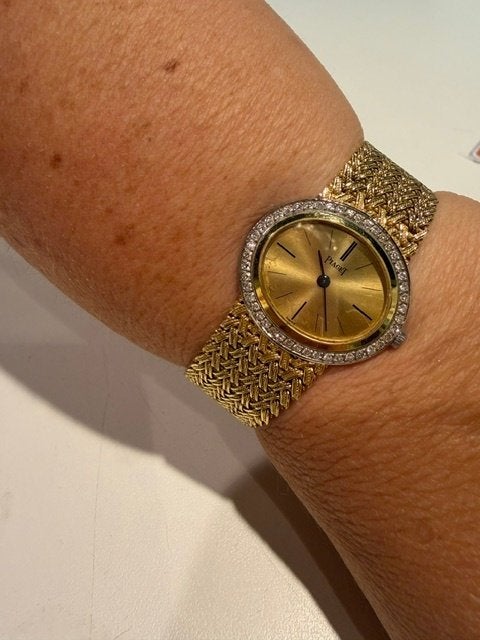 Piaget dameshorloge  18 krt goud met briljant, Sieraden, Tassen en Uiterlijk, Horloges | Dames, Overige merken, Piaget, Piaget.com