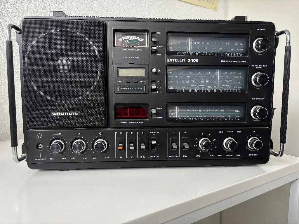 Grundig Satellite 3400 wereldontvanger, Audio, Tv en Foto, Radio's, Ophalen, Gebruikt, Wereldontvanger