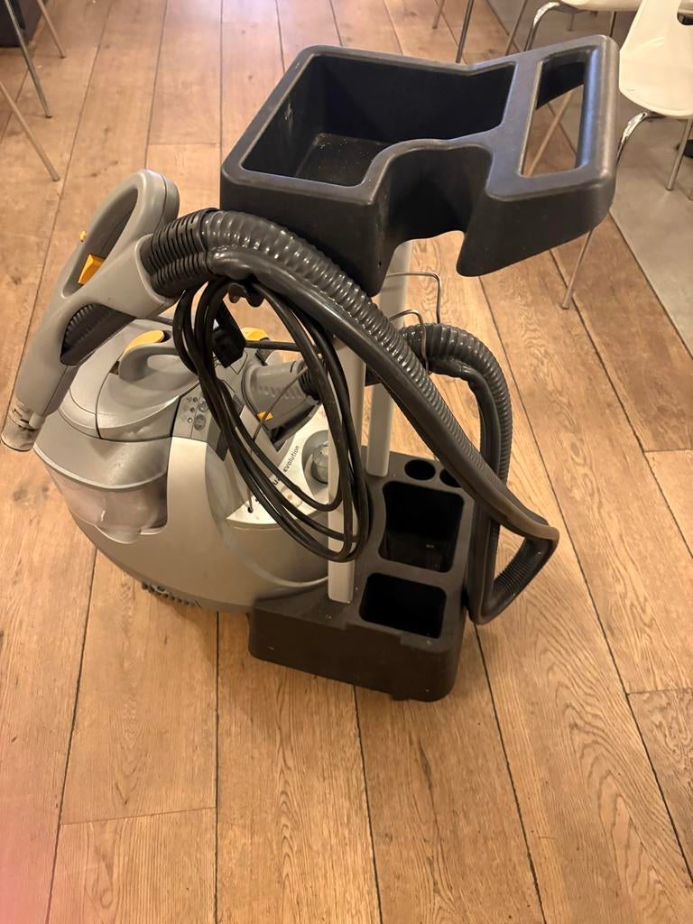 Unitekno Stoomreiniger met waterfilter - Professioneel, Witgoed en Apparatuur, Stofzuigers, Ophalen, Zo goed als nieuw, Reservoir