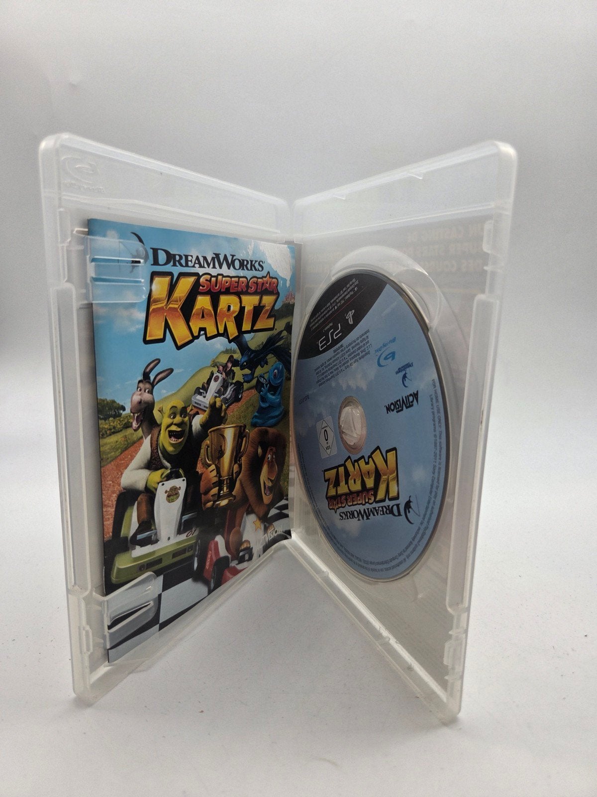 DreamWorks Super Star Kartz (PS3) - Race met je favorieten!, Support@activision.com, 2701 Olympic Blvd, Building B, Santa Monica, CA 90404, USA