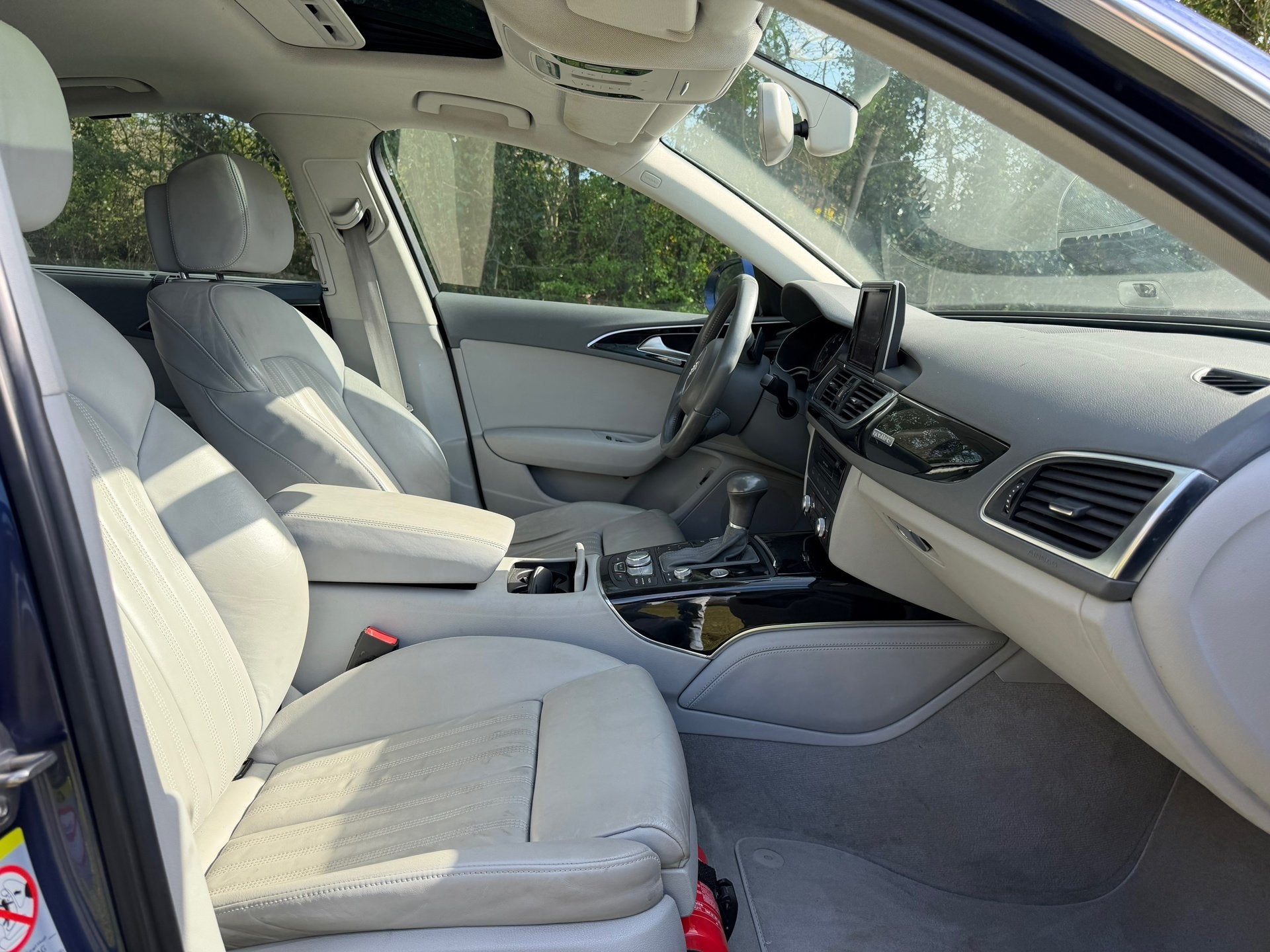 Foto 8 van Audi A6 3.0 TFSI quattro S-Line | Schuif/Kanteldak + Lederbe