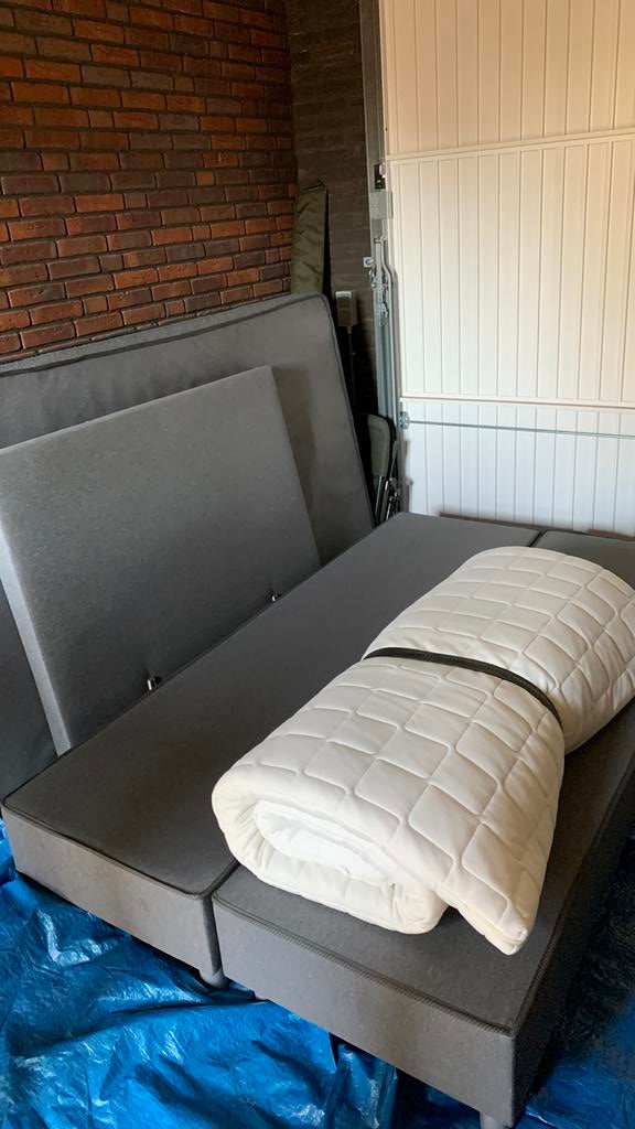 Boxspring donkergrijs 140x200cm, Gebruikt, Overige kleuren, Twijfelaar, 200 cm