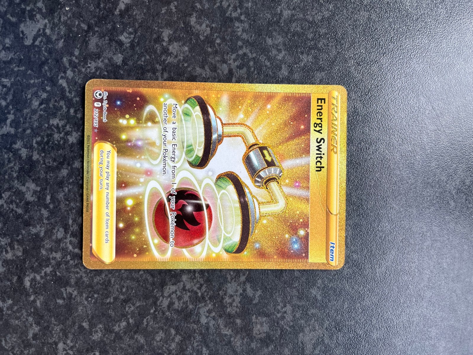 Energy Switch 212/195 Gold Secret Rare Pokémon Kaart, Ophalen of Verzenden, Zo goed als nieuw, Losse kaart, Foil