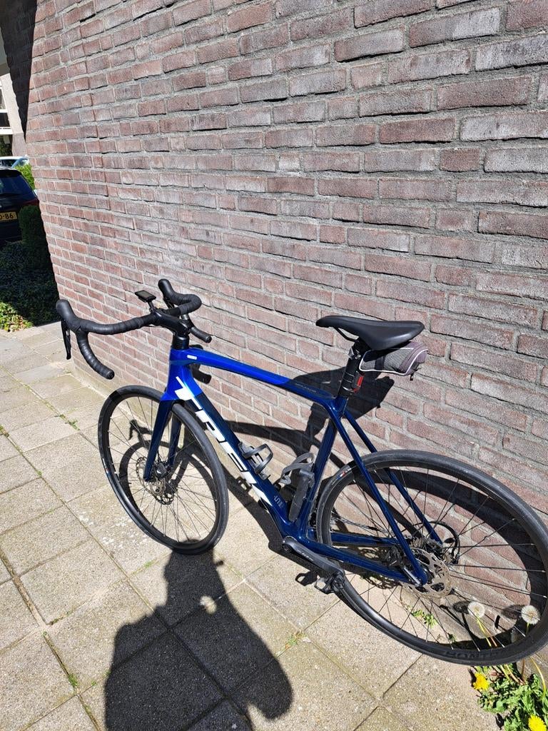 Trek racefiets type Emonda SL5 kleur Blue Smoke/Metallic M58, Fietsen en Brommers, Fietsen | Crossfietsen en BMX, Zo goed als nieuw