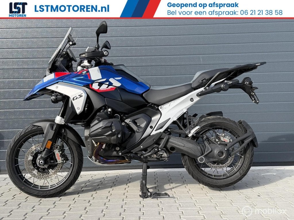 BMW R 1300 GS 2025 Trophy 7191 KM Full option BTWER!, ////*, Handvatverwarming, Meer dan 35 kW, Toermotor