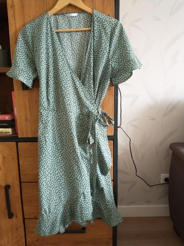 Wikkeljurk Only maat 42, Kleding | Dames, Jurken, Maat 42/44 (L), Ophalen of Verzenden, ONLY, Knielengte