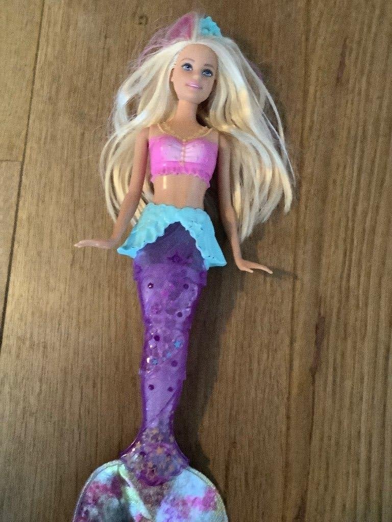 Zeemeermin Barbie (met licht), Kinderen en Baby's, Ophalen, Zo goed als nieuw, Barbie