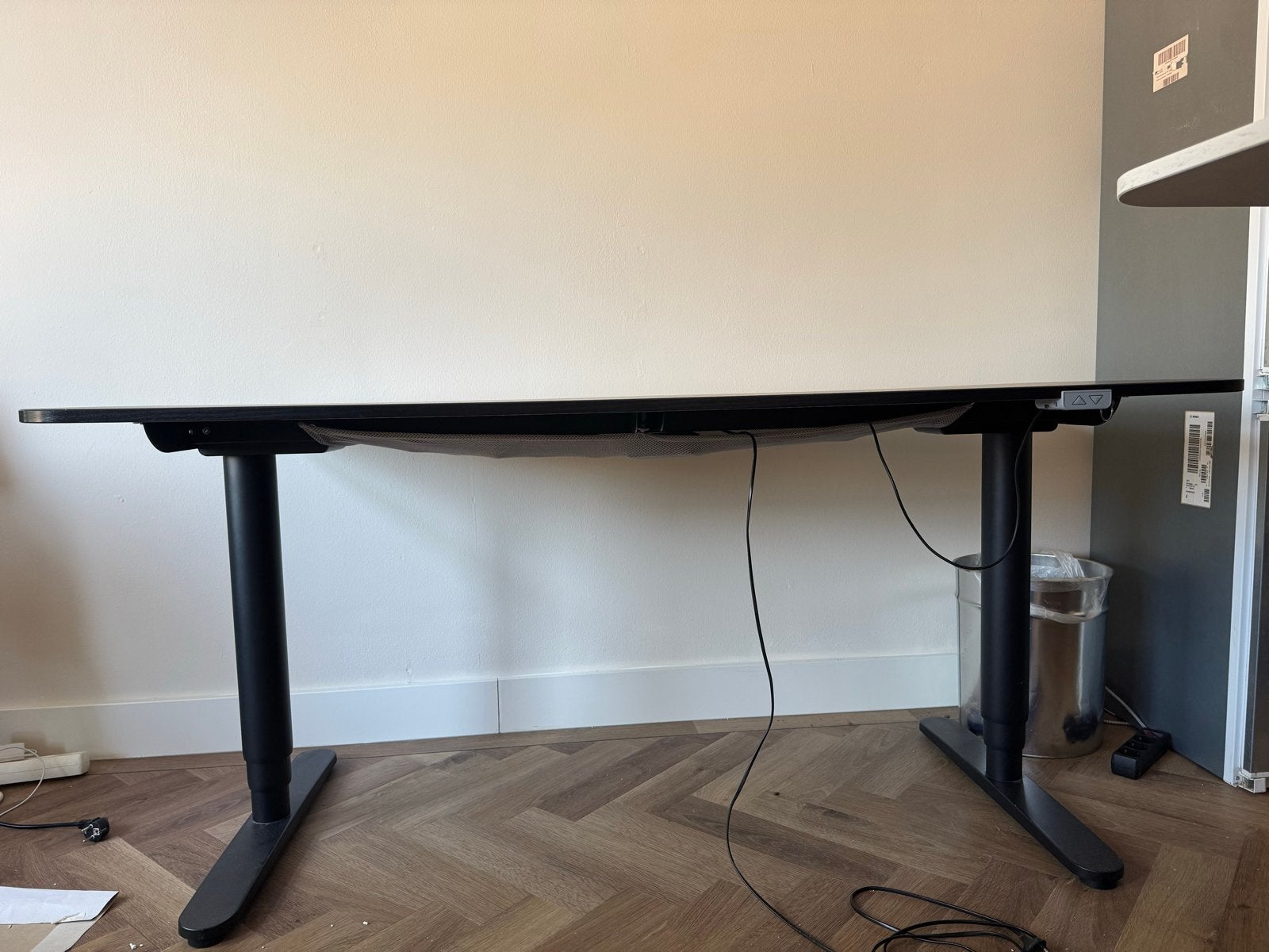 Ikea BEKANT elektrisch zit/sta bureau - perfect werkend, Ophalen, Elektrisch, Gebruikt, IKEA