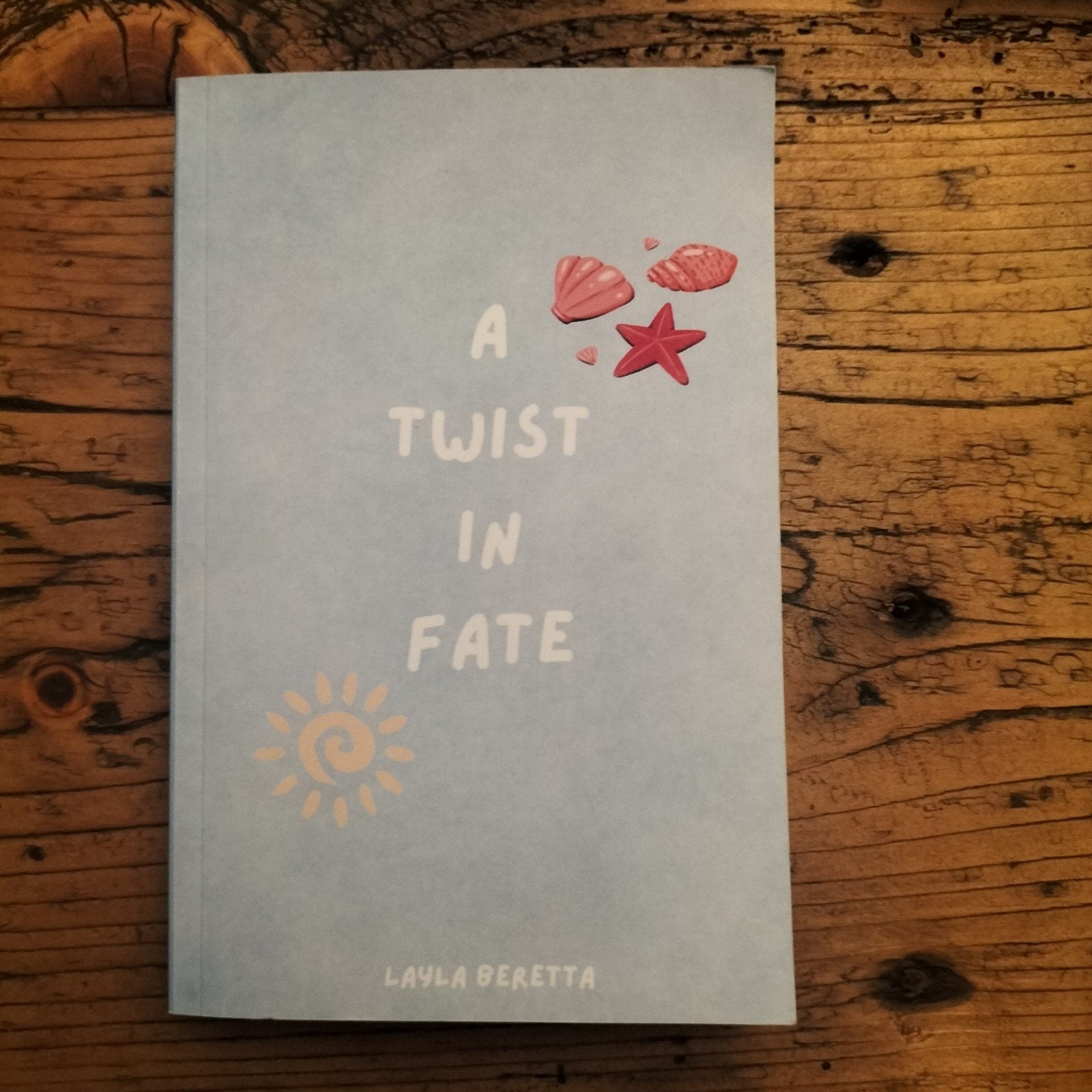 A Twist in Fate - Engelstalig boek, zgan, Ophalen of Verzenden, Zo goed als nieuw