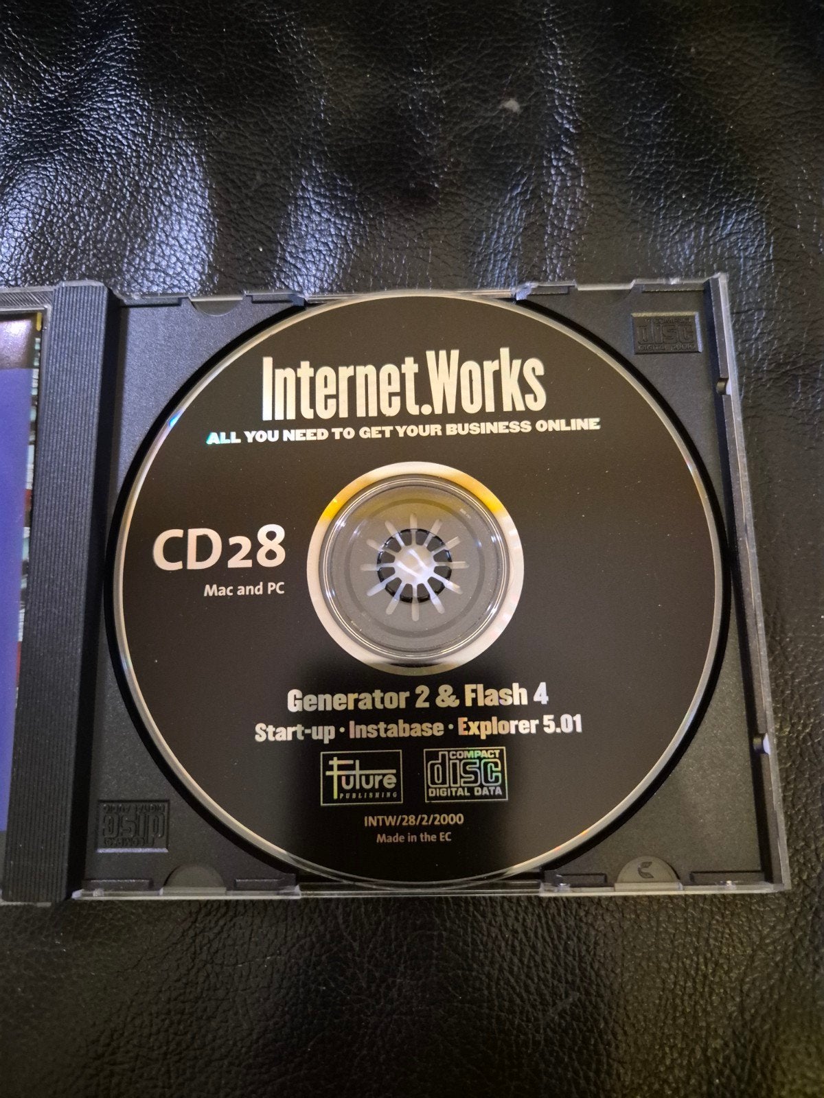 Internet.works CD 28: Generator 2 & Flash 4 (Mac & PC), Computers en Software, Ophalen of Verzenden, Gebruikt, MacOS