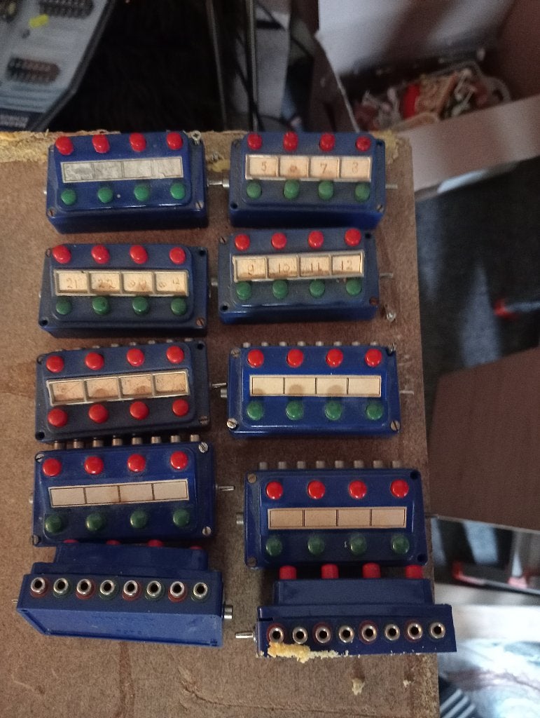 Marklin schakelaars voor wissels ed., Hobby en Vrije tijd, Modeltreinen | H0, Wisselstroom, Gebruikt, Rails, Ophalen of Verzenden