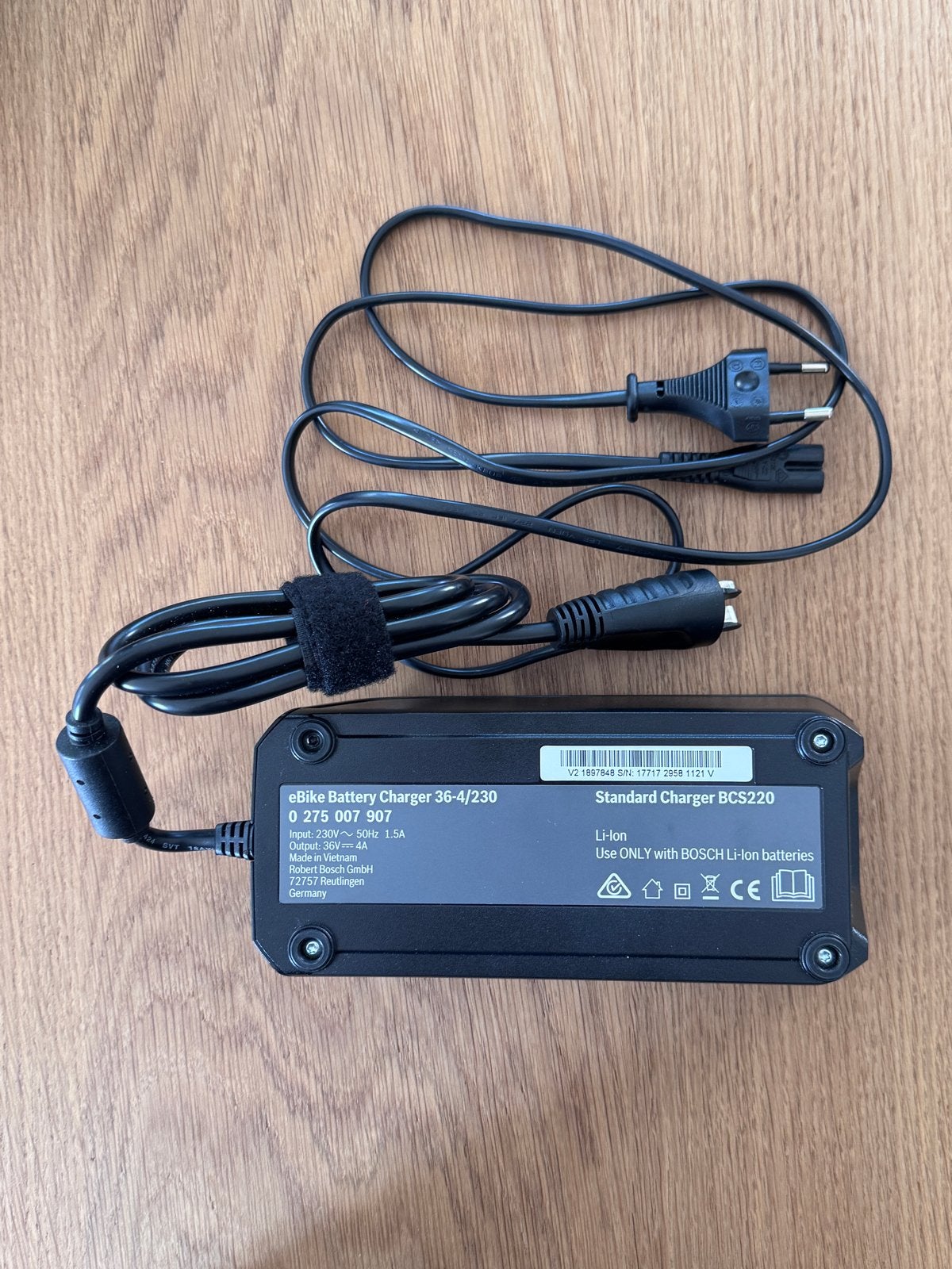 Bosch eBike Acculader 36-4/230 Standard Charger BCS220, Fietsen en Brommers, Fietsaccessoires | Fietsaccu's, Ophalen of Verzenden