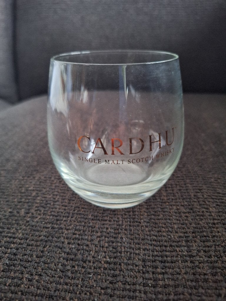 CARDHU glas met gouden letters (#2), Ophalen of Verzenden, Zo goed als nieuw, Borrel- of Shotglas