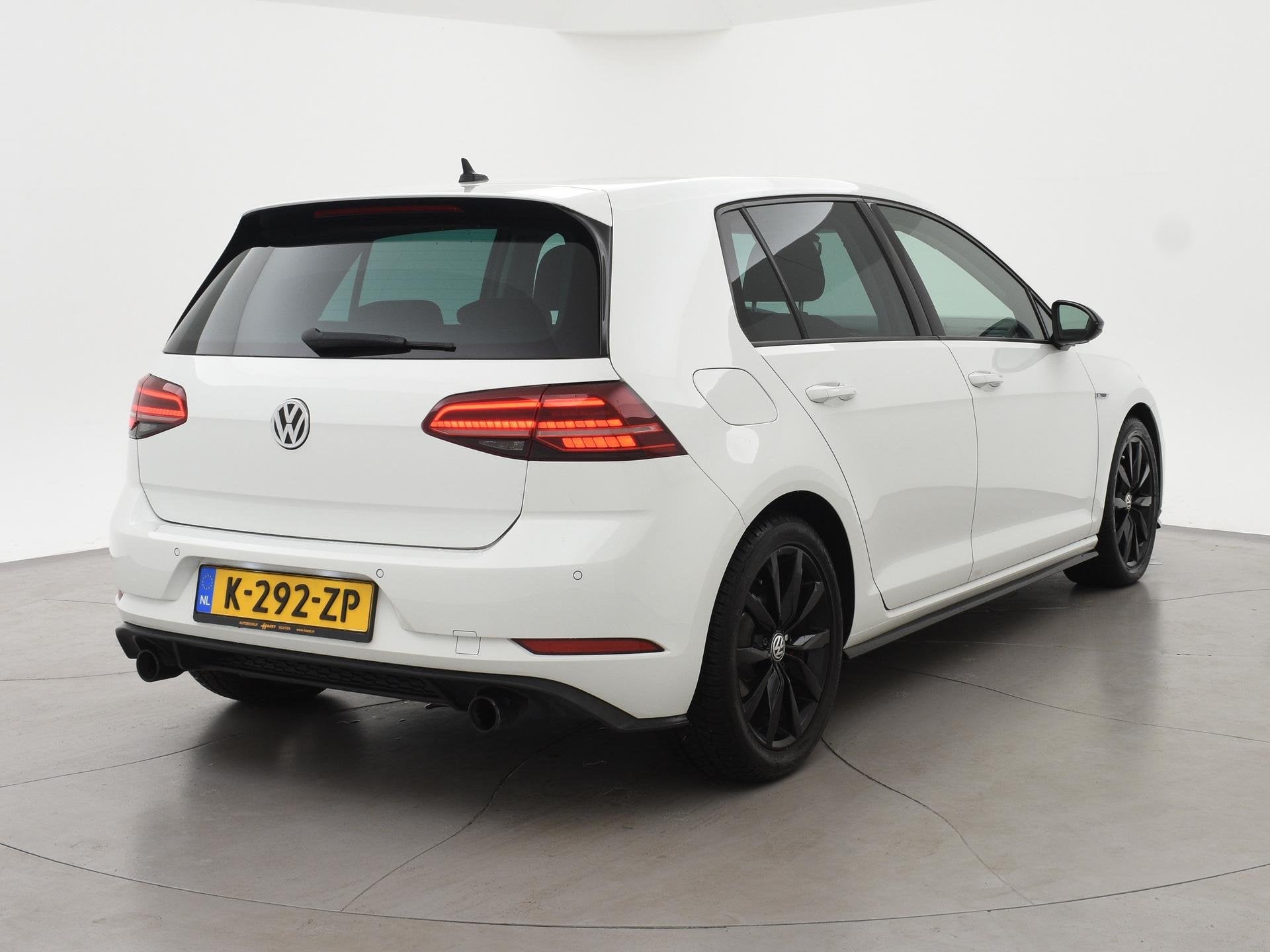 Volkswagen Golf 1.4 TSI 125 PK R-LINE + VIRTUAL COCKPIT | LE, Auto's, Voorwielaandrijving, 125 pk, Gebruikt, 4 cilinders