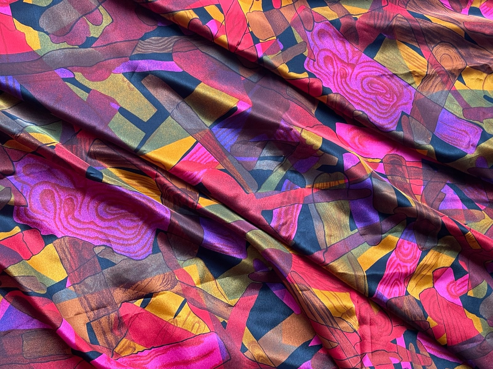 Rose & Hubble Fabric London Collection 1.9m Abstract Retro, Hobby en Vrije tijd, Stoffen en Lappen, Overige materialen, Meerkleurig