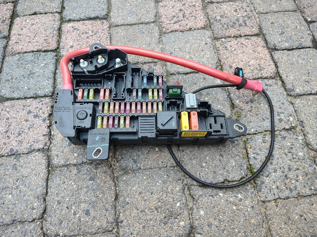 Zekeringkast BMW E60 /525i Sedan (2004), Verzenden, Gebruikt, BMW
