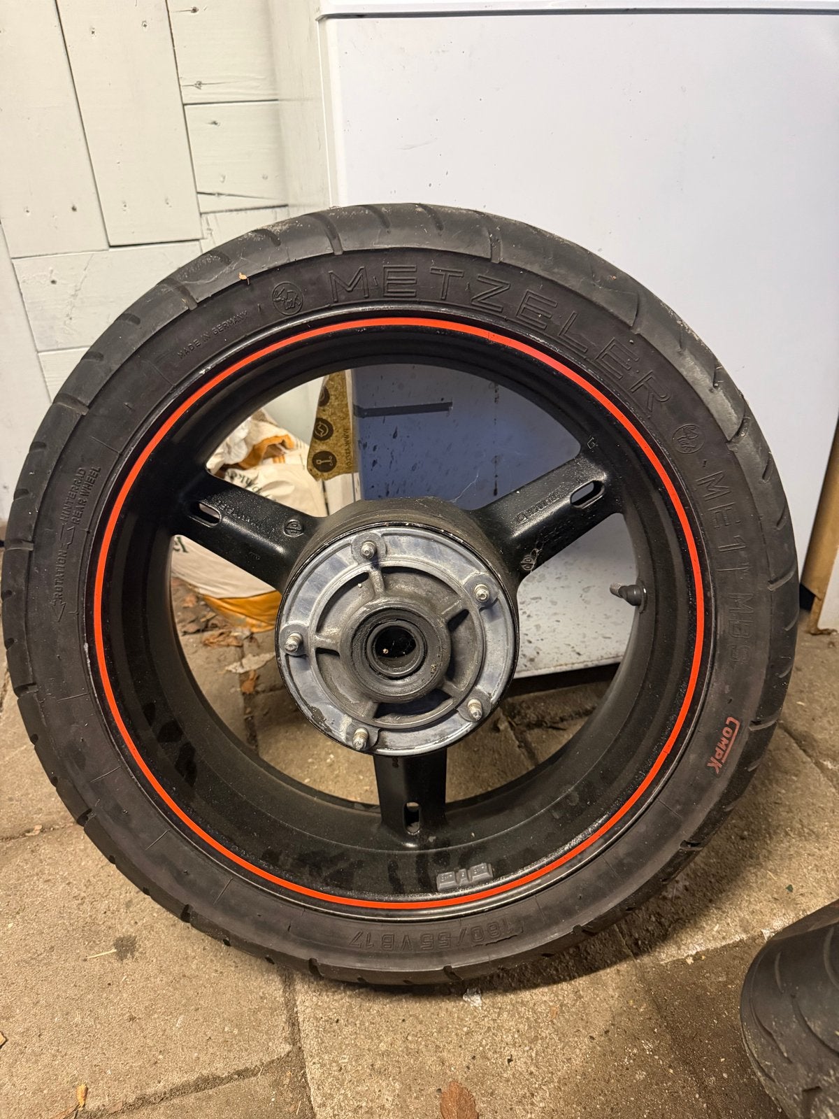 Suzuki GSXR 600 Achterwiel met Metzeler Band, Motoren, Ophalen, Gebruikt