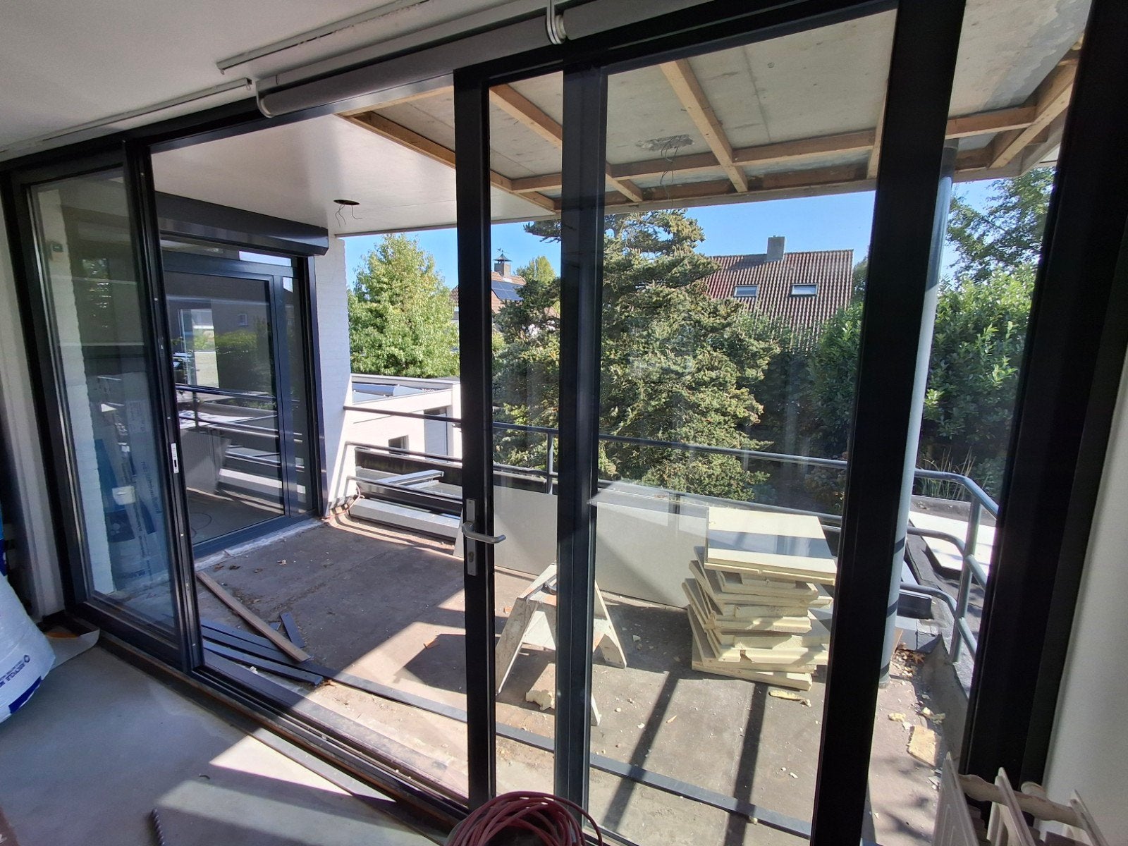Aluminium glaspui met 2 schuifdeuren, antraciet, HR glas, Ophalen, Dubbelglas, Gebruikt, Overige typen