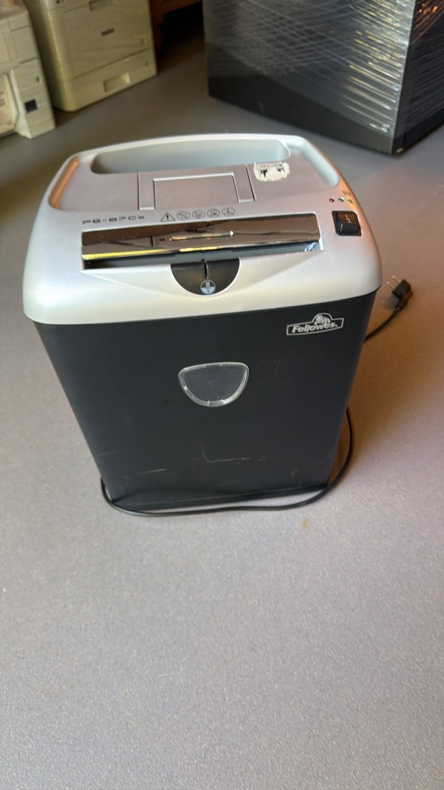 Papierversnipperaar Fellowes PS-67Cs 38x28x46 cm, Diversen, Ophalen of Verzenden, Gebruikt