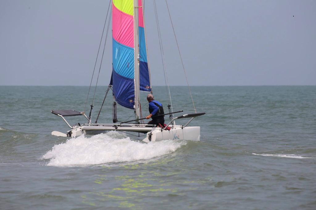 NACRA 5.0; Gevraagd: Set zeilen en/of onderdelen, wie o wie?, Ophalen, Gebruikt, Minder dan 15 m², 3 tot 6 meter