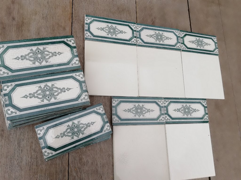 30 antieke wandtegels, wit/donkergroene rand 15x7,5cm, Antiek en Kunst, Ophalen