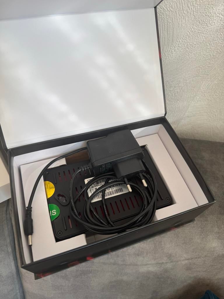 Maxytec Phoenix 4K Android TV Box - Satelliet modem, Ophalen of Verzenden, Zo goed als nieuw, Decoder