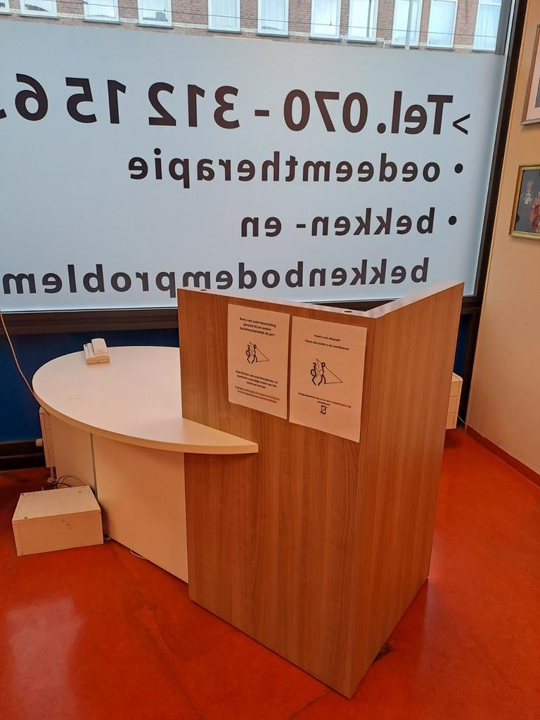 GRATIS Bureau en/of balie, Ophalen