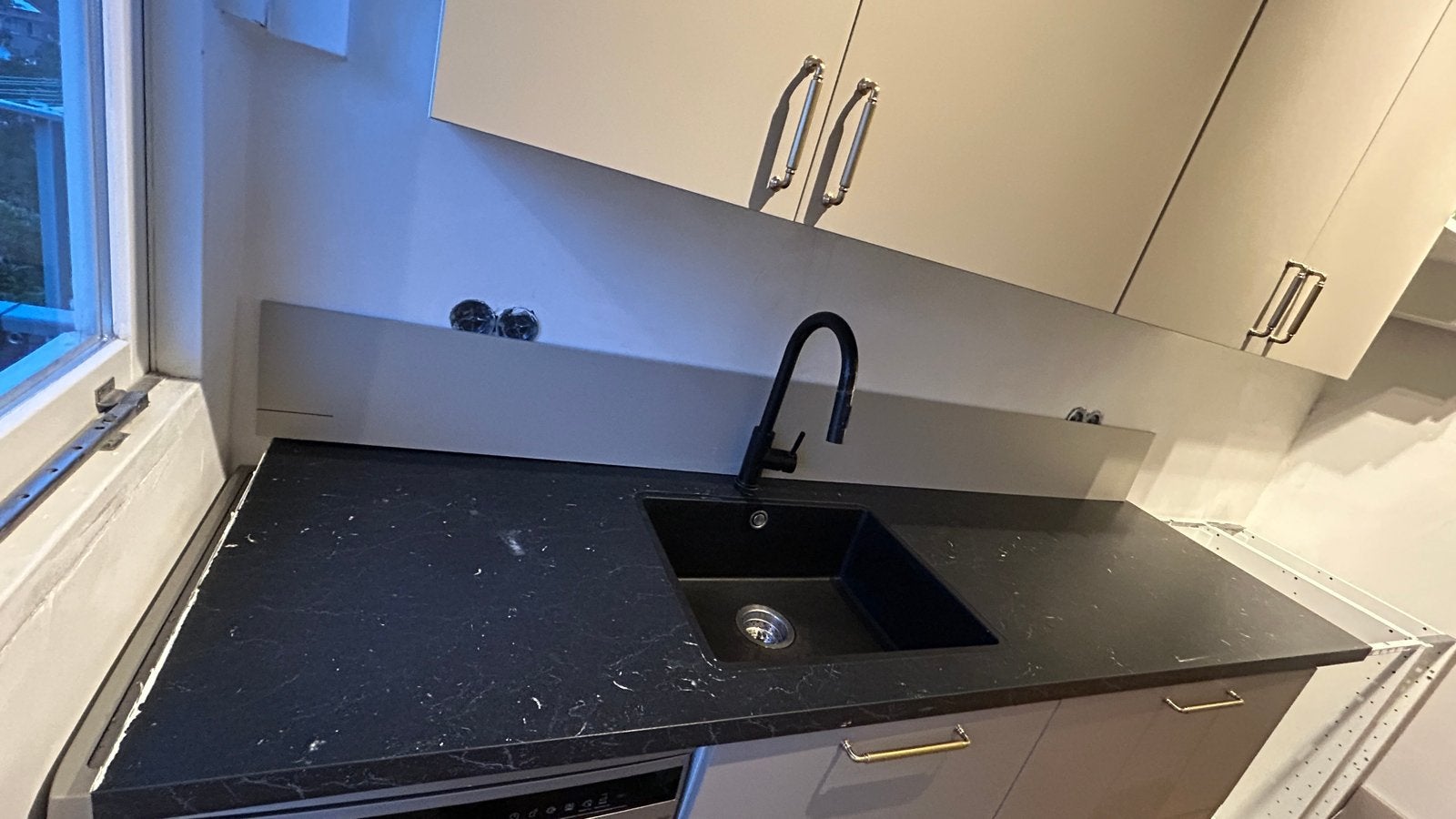 FREE kitchen countertop - Gratis keukenwerkblad, Huis en Inrichting, Ophalen, Gebruikt, Zwart, Enkelwandige keuken