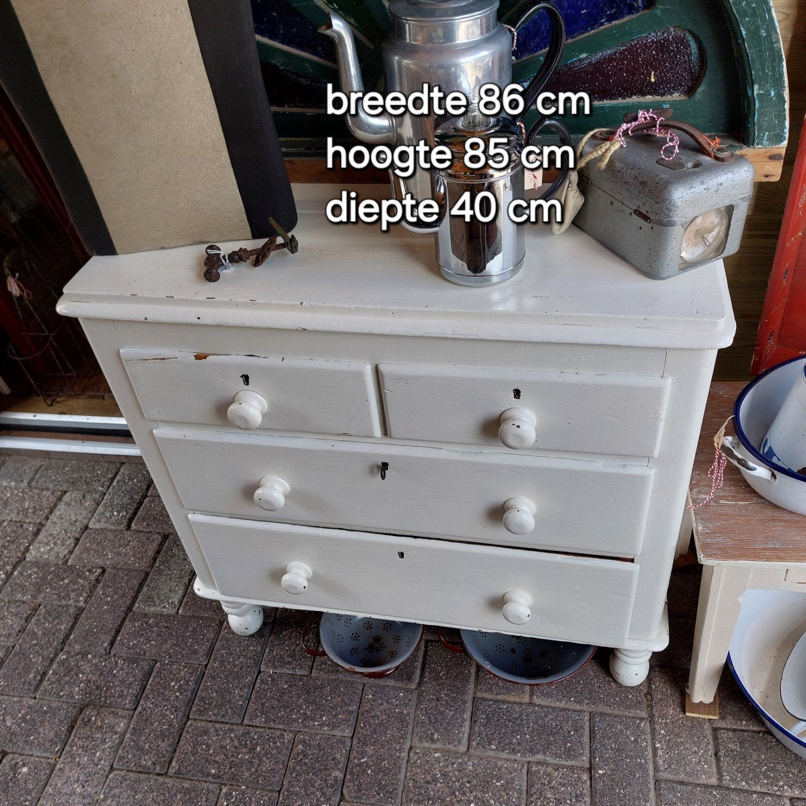 Oude sleetse grenen ladekast in brocante stijl met 4 laden, Ophalen