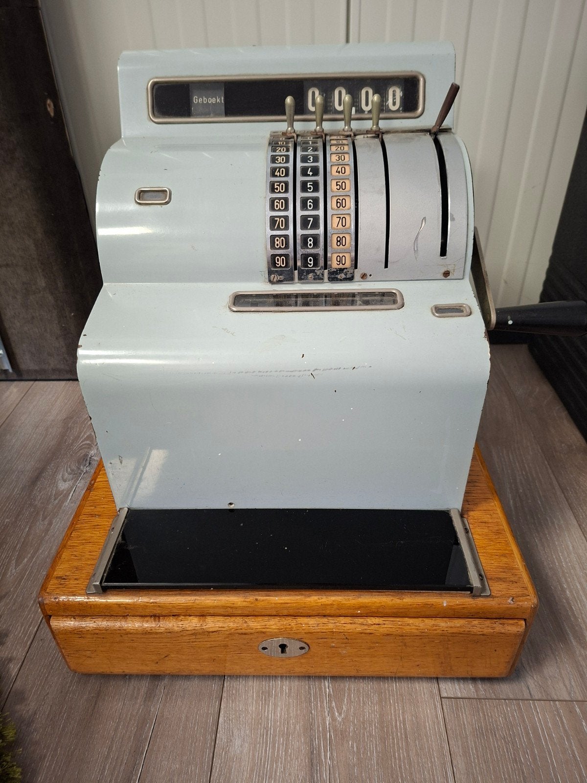 Vintage kassa, Ophalen