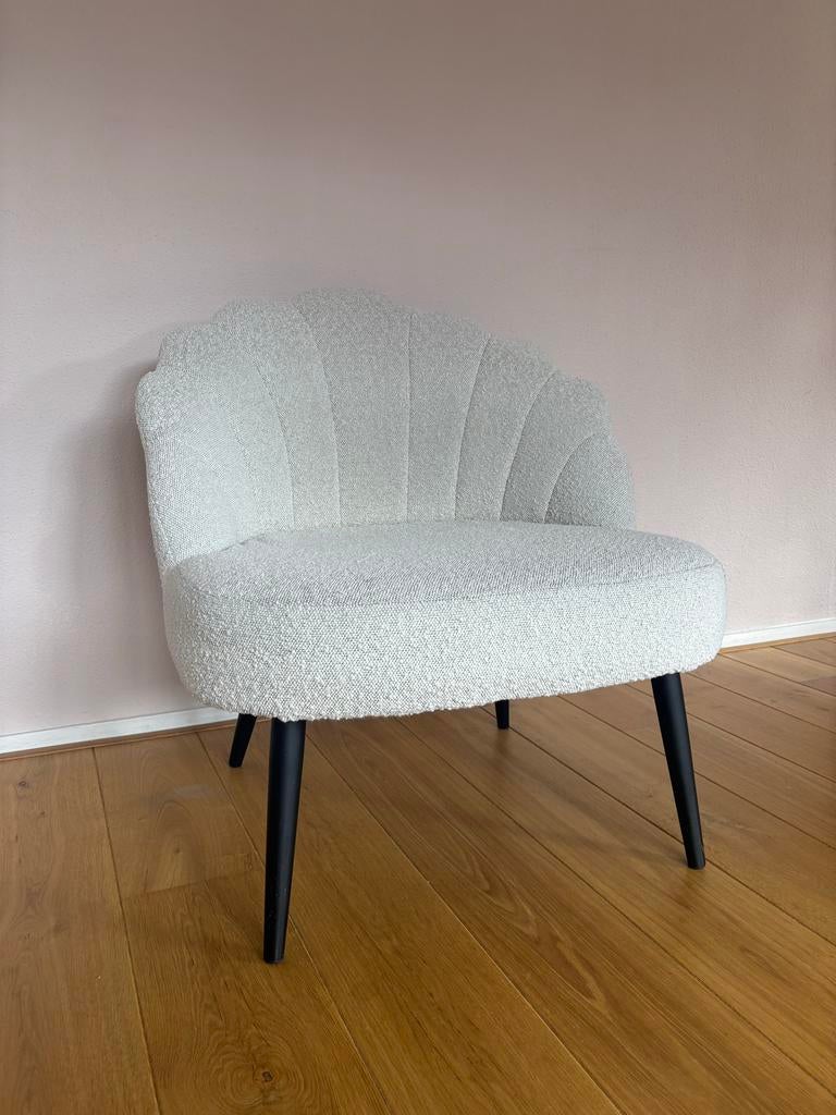 Karwei Fauteuil Vivienne Bouclé Crème, Huis en Inrichting, Fauteuils, Ophalen, Minder dan 75 cm, Zo goed als nieuw, Stof