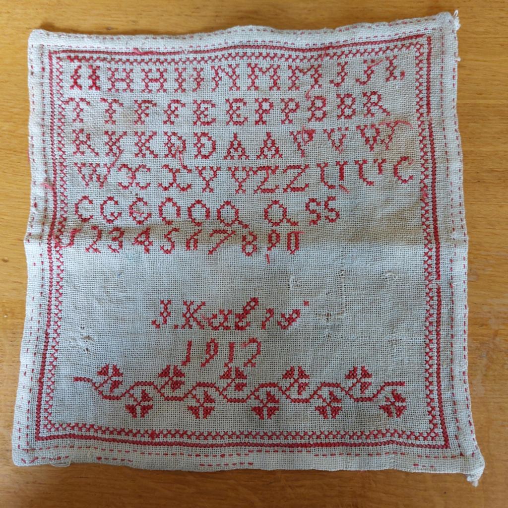 Antieke geborduurde merklap 1912 - Handborduren, Antiek en Kunst, Ophalen of Verzenden