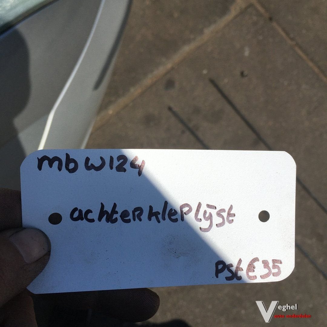 Mercedes W124 Achterkleplijst, Gebruikt, -, -, Ophalen of Verzenden