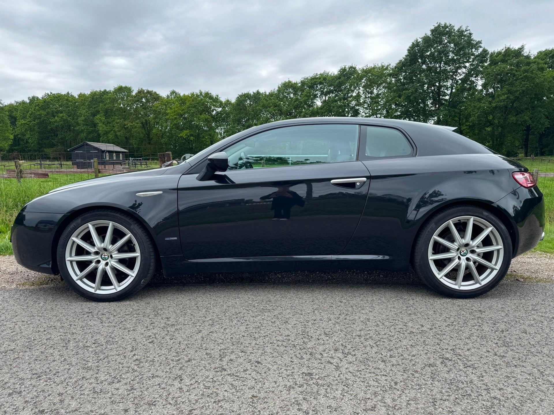 Alfa Romeo Brera 2.2 JTS SkyWindow 185PK|leder|stoelverwarmi, Auto's, Brera, Gebruikt, Zwart, 4 cilinders