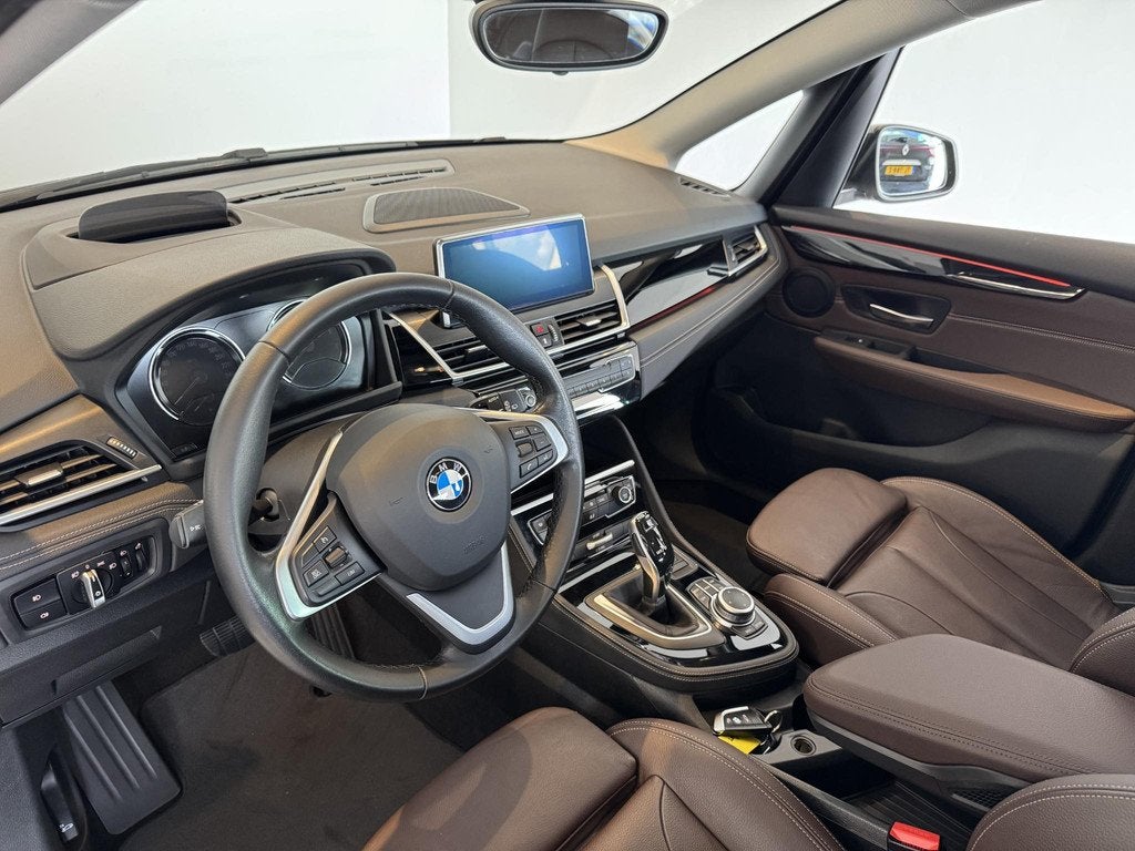 BMW 2-serie Active Tourer 220i High Executive, Auto's, BMW, 1998 cc, 1380 kg, Gebruikt, Euro 6