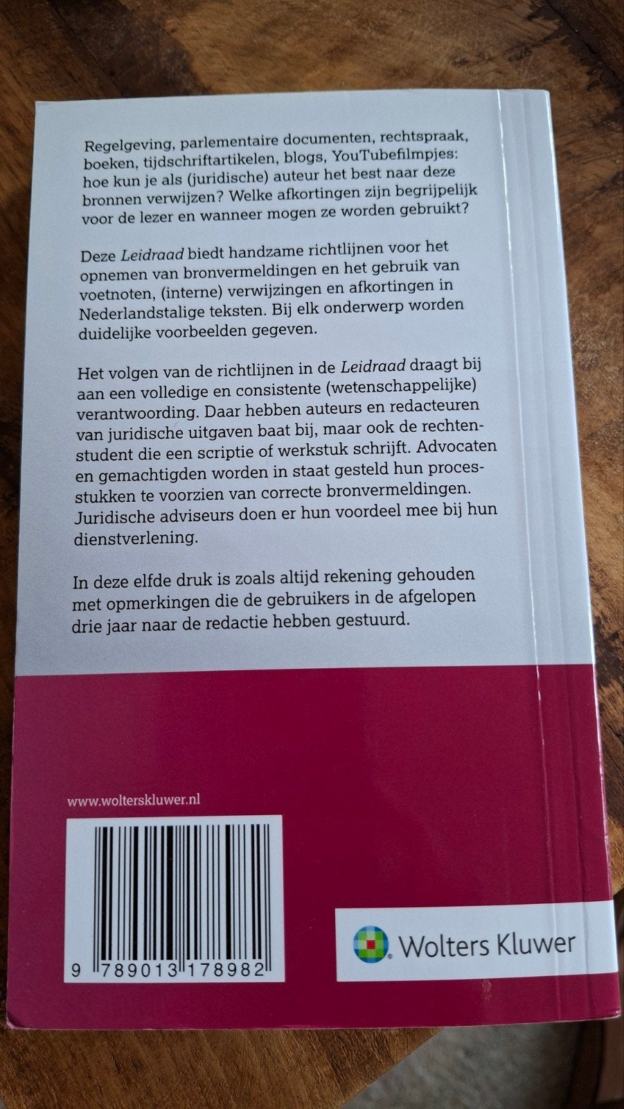 Leidraad voor juridische auteurs 2025 - Wolters Kluwer, Ophalen of Verzenden, Zo goed als nieuw, Wolters Kluwer, Nederland