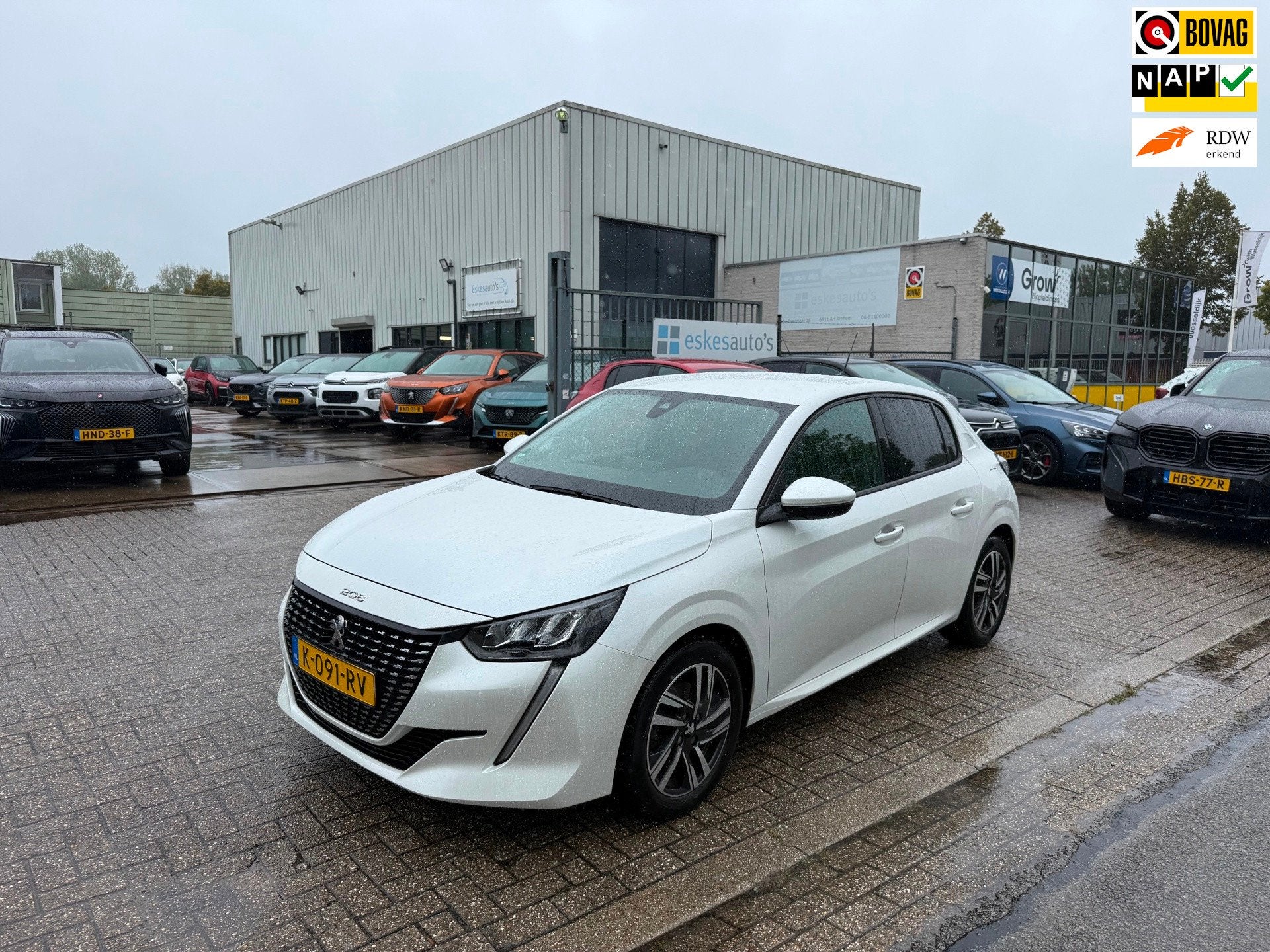Peugeot 208 1.2 PureTech Allure Automaat, NAP, Keyless, BTW, Dealer onderhouden, 101 pk, Gebruikt, Euro 6