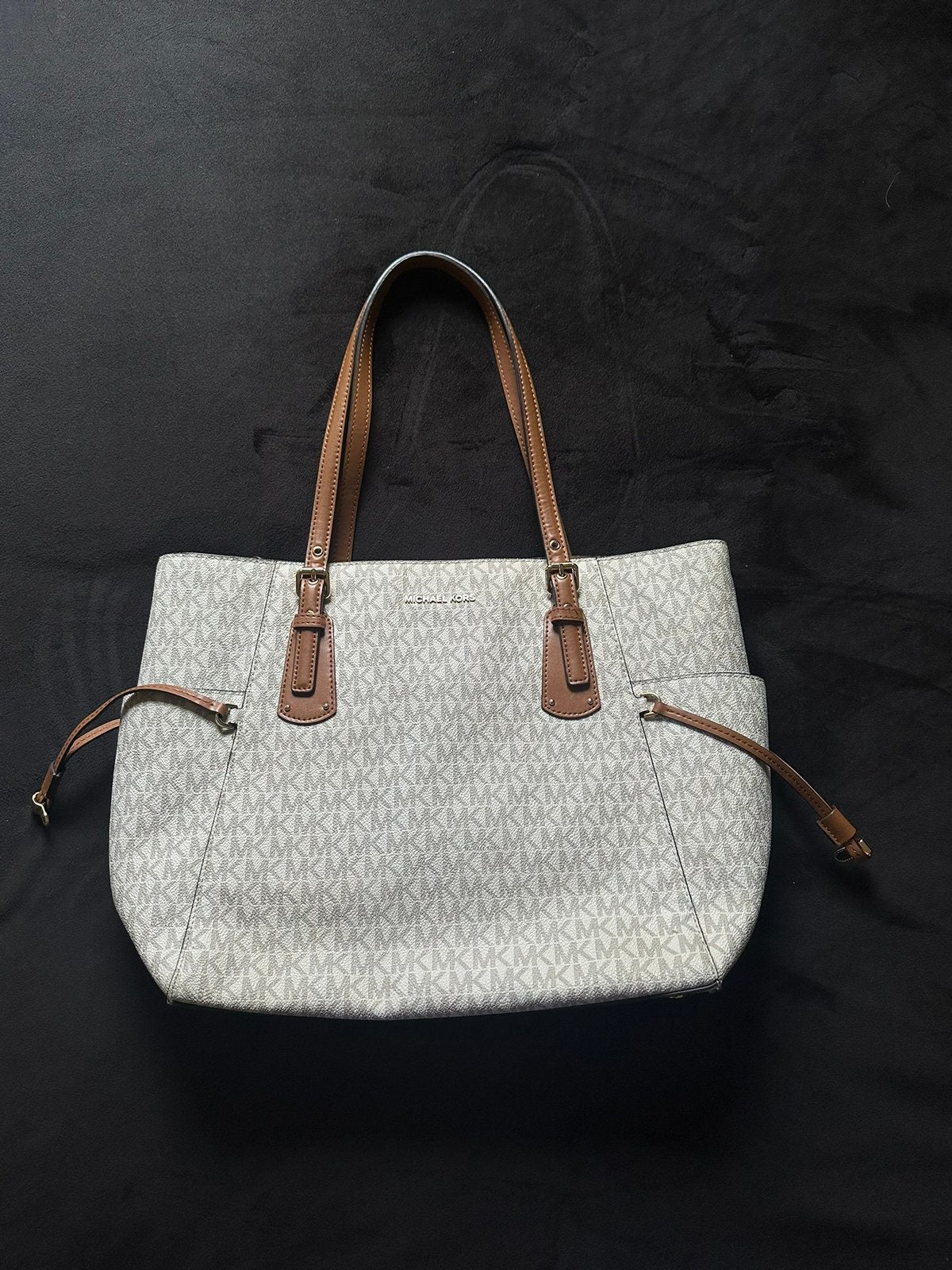 Michael Kors Voyager, Ophalen of Verzenden, Zo goed als nieuw, Beige, Handtas