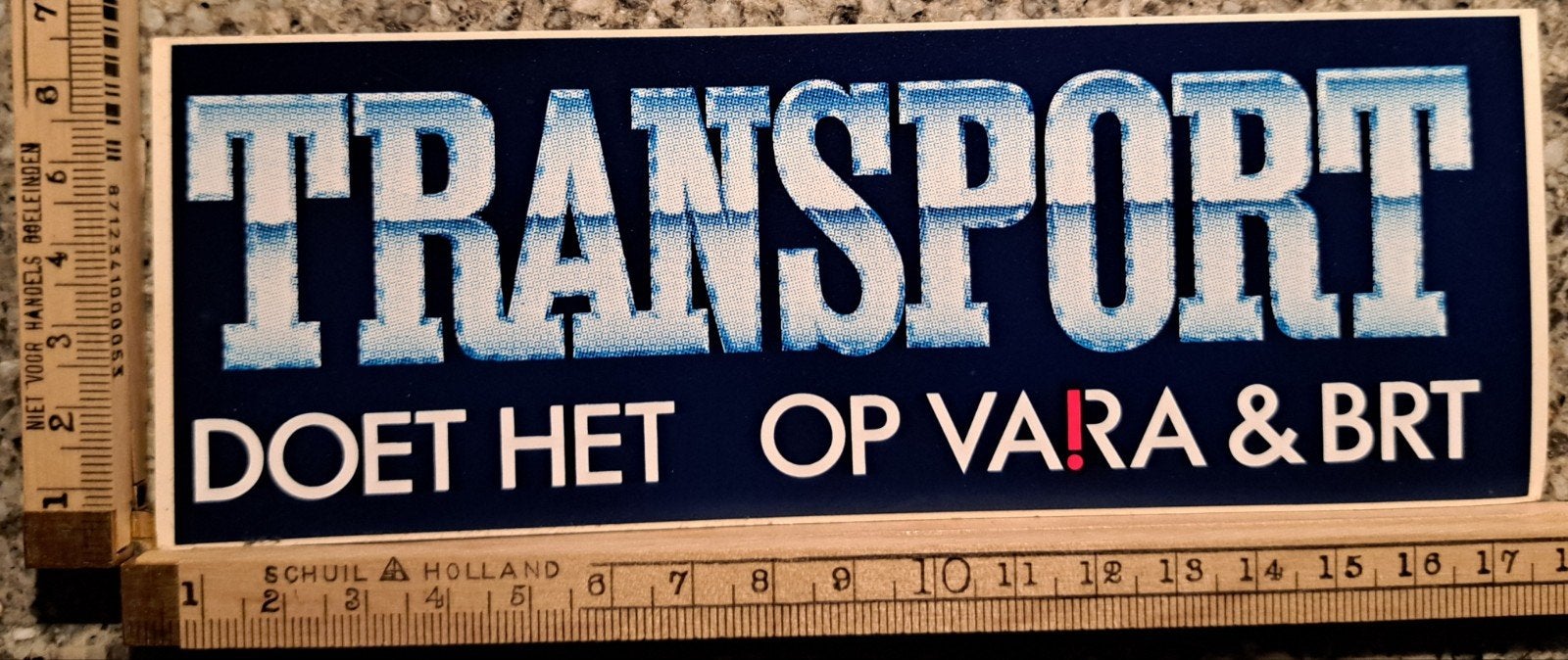 Vintage sticker Transport doet het op VARA BRT, Ophalen of Verzenden, Zo goed als nieuw