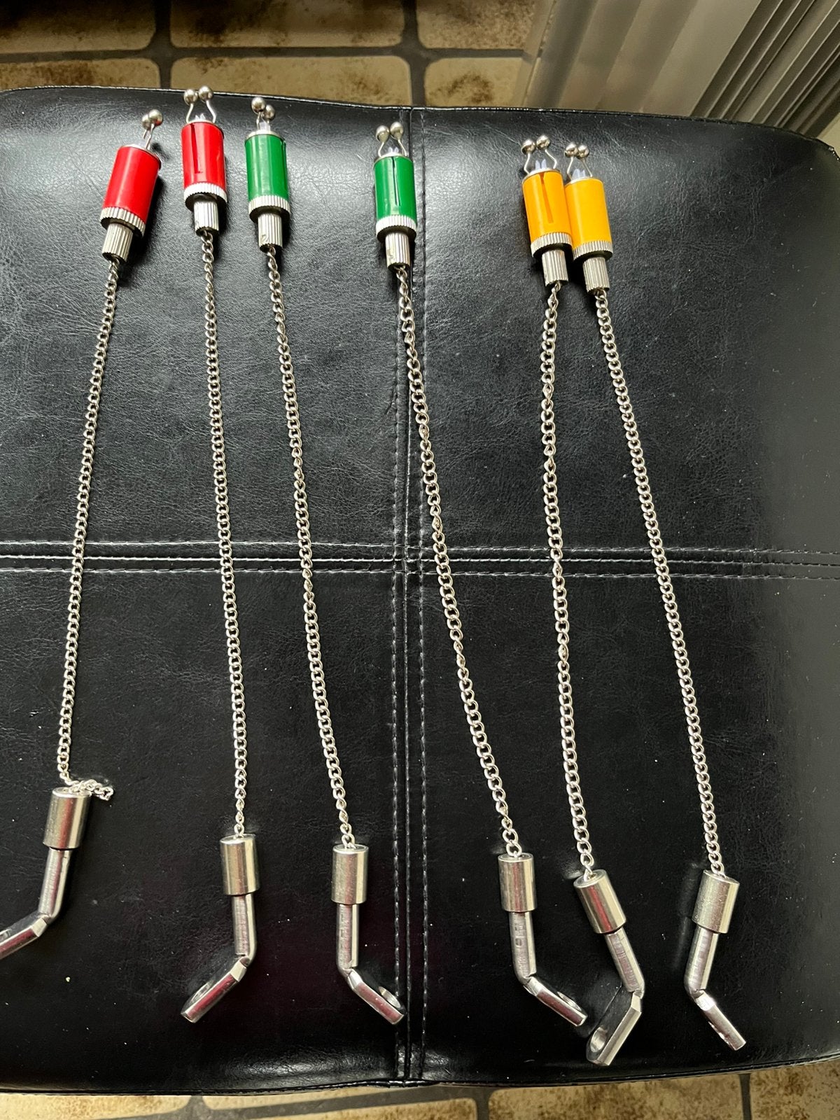KARPERVISSEN HANGERS 3 STUKS IN HARDCASE, Watersport en Boten, Ophalen of Verzenden, Nieuw, Complete set