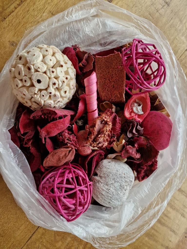 Een mooie mix van potpourri, Ophalen of Verzenden, Overige kleuren