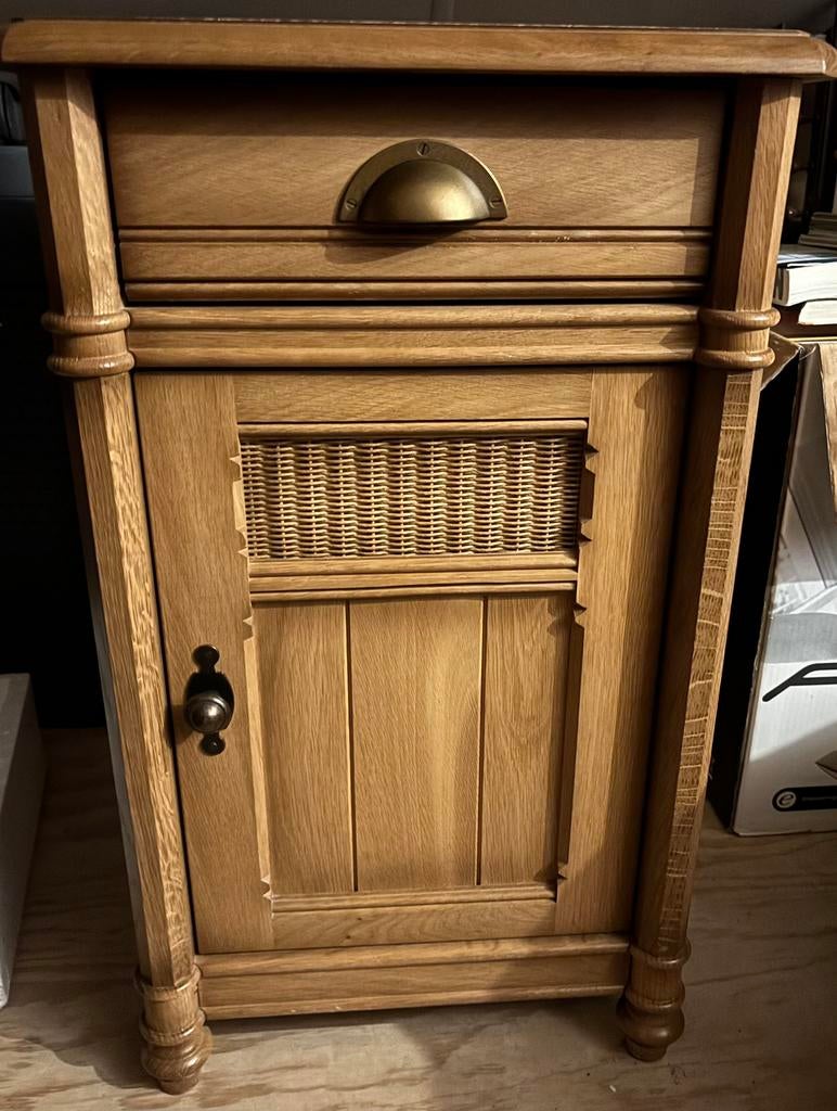 Nachtkastje, Huis en Inrichting, Slaapkamer | Nachtkastjes, Ophalen, Zo goed als nieuw, Minder dan 45 cm