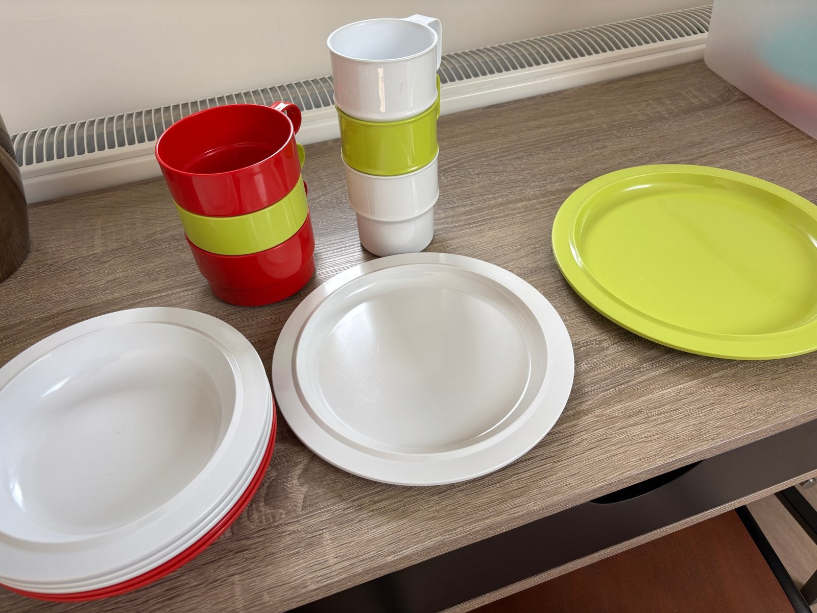 Mepal Rösti camping servies - 3 bekers, 3 kommen, 7 borden, Ophalen, Kunststof, Gebruikt, Mepal
