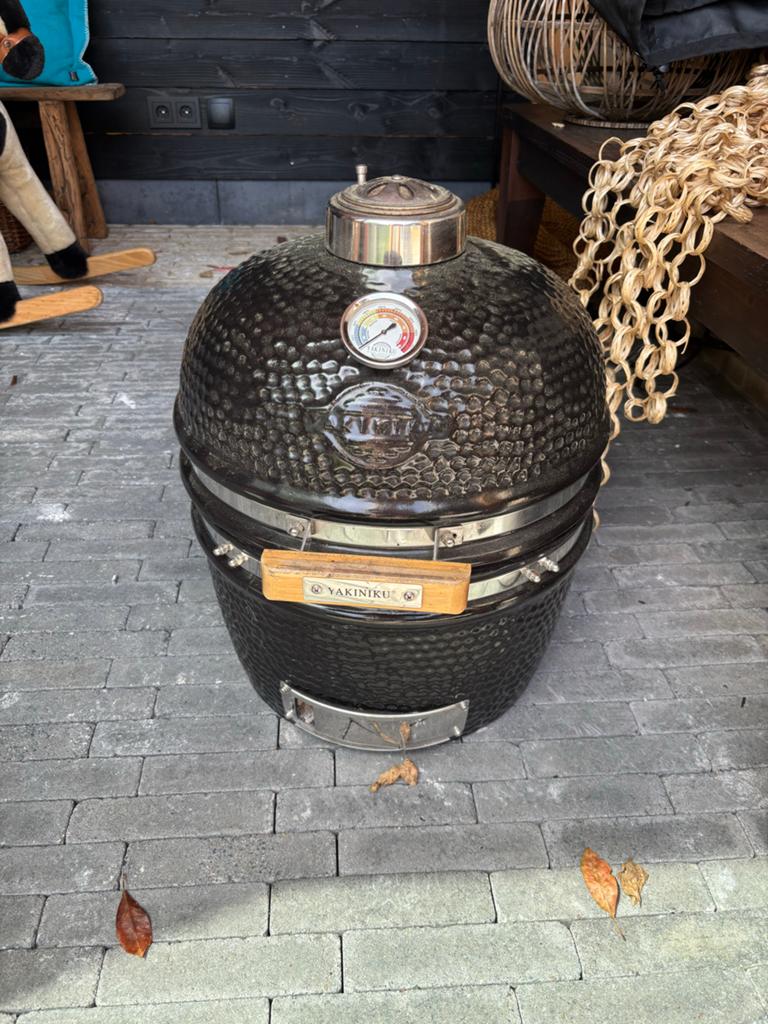 Yakiniku Kamado BBQ - Compact en Krachtig, Tuin en Terras, Houtskoolbarbecues, Ophalen of Verzenden, Gebruikt
