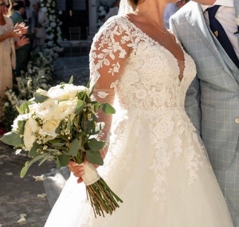 White One by Pronovias trouwjurk | Maat 38 |, Ophalen of Verzenden, Gedragen, Wit, Trouwjurk