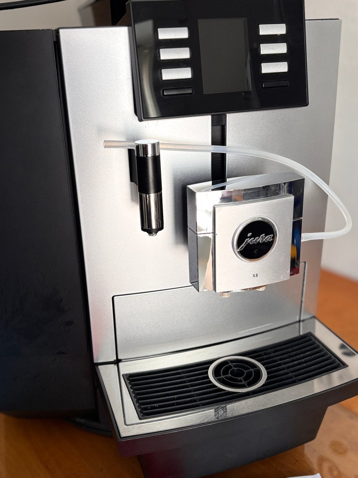 Goed onderhouden jura x8, 10 kopjes of meer, Ophalen of Verzenden, Zo goed als nieuw, Koffiemachine